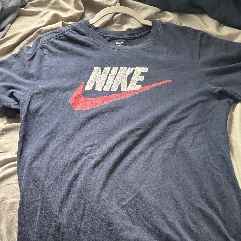 Nike Men's Navy and Red Logo Tee